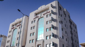Sandy palace Hotel